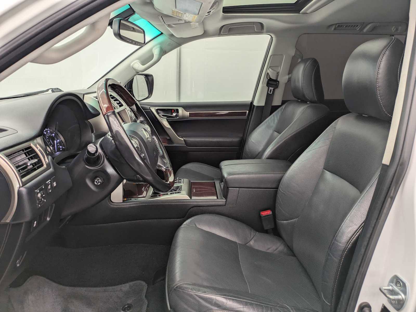 Used 2018 Lexus GX 460 Premium image 16