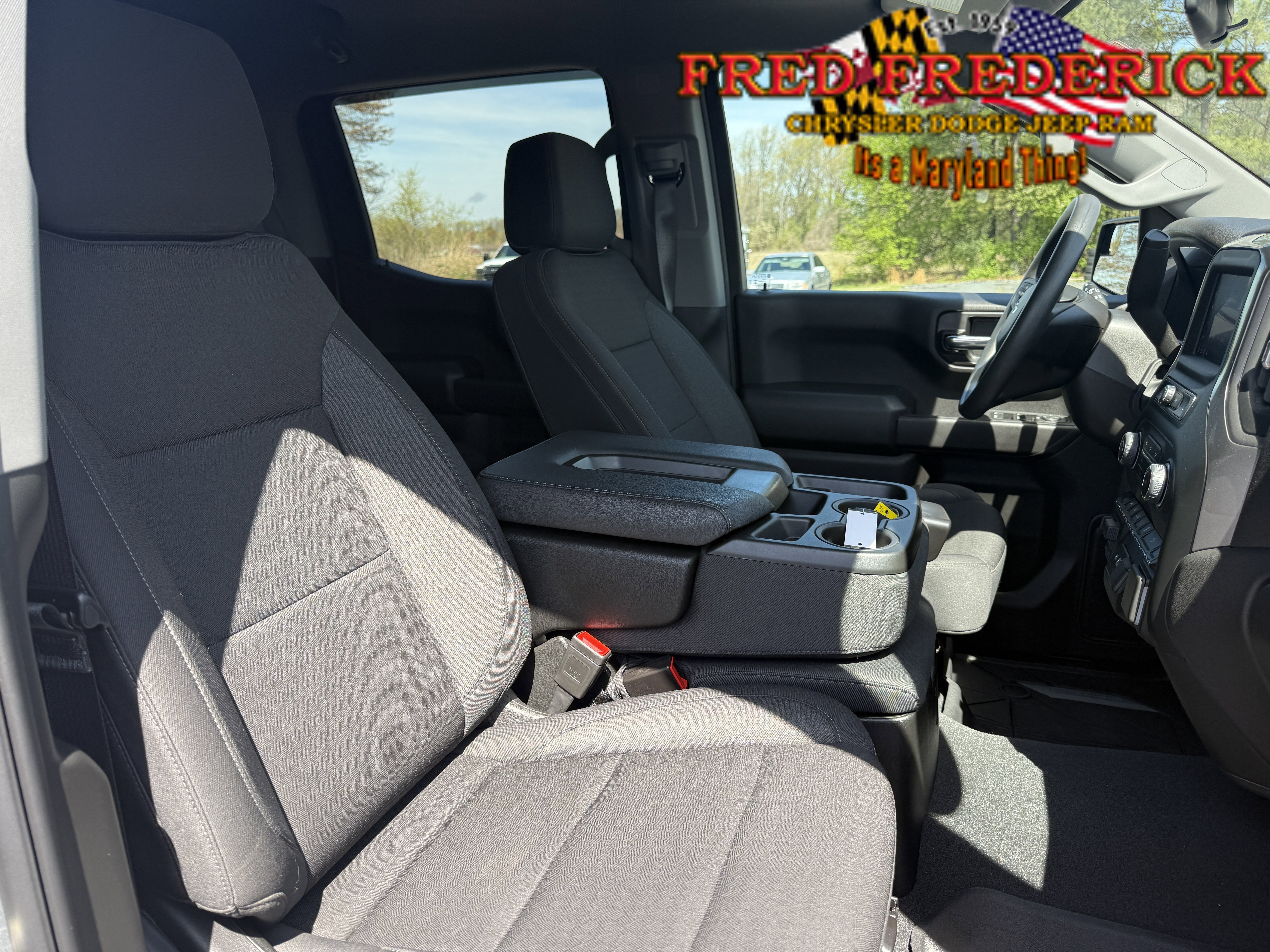 Used 2024 Chevrolet Silverado 1500 Custom Trail Boss w/ Turbomax Blackout Package AWD/4WD image 14
