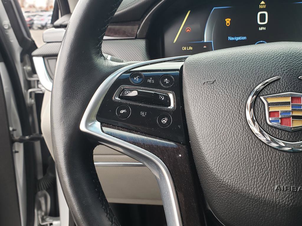 Used 2013 Cadillac XTS Premium image 23