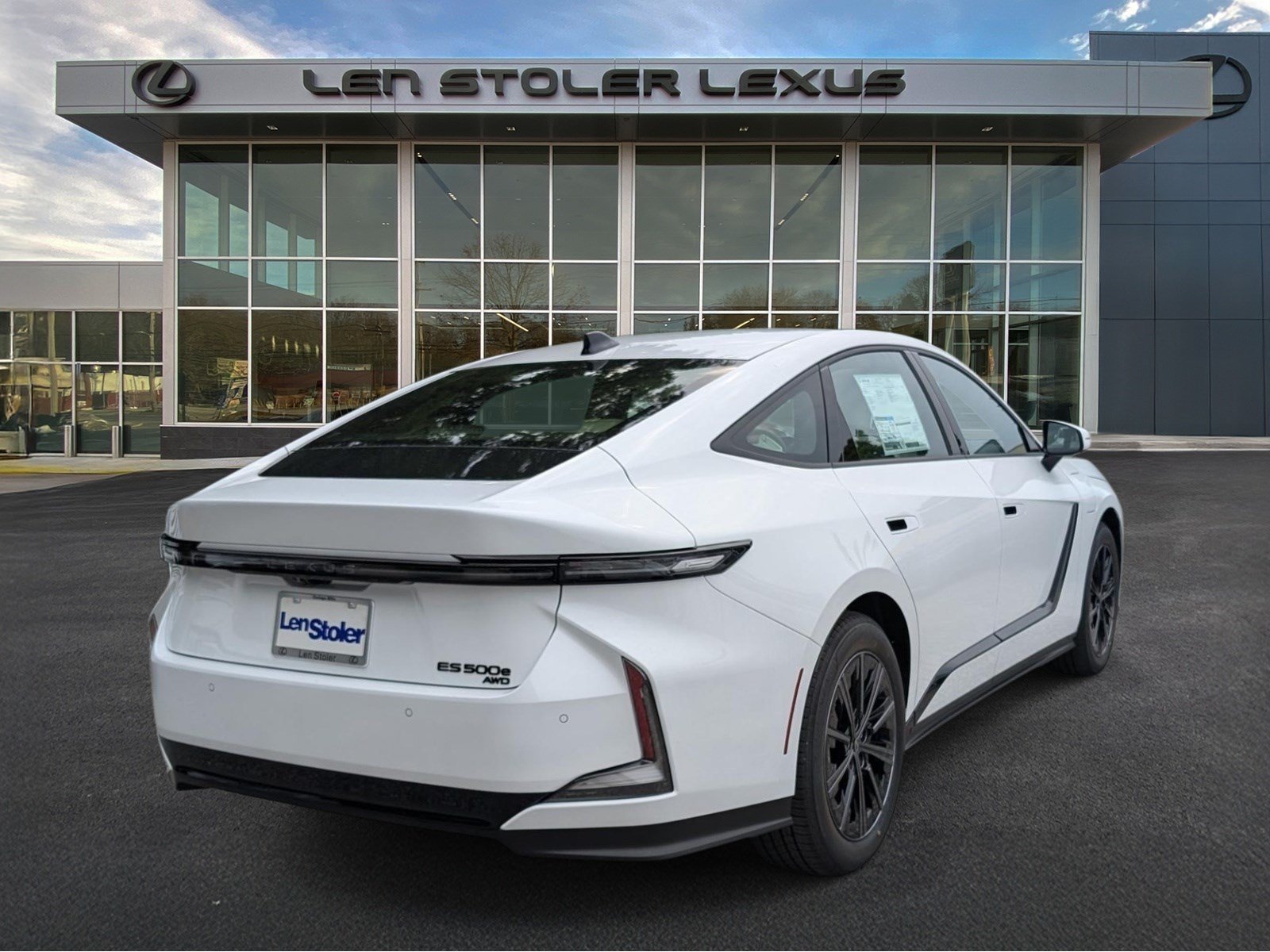 New 2026 Lexus ES 500e AWD/4WD image 2