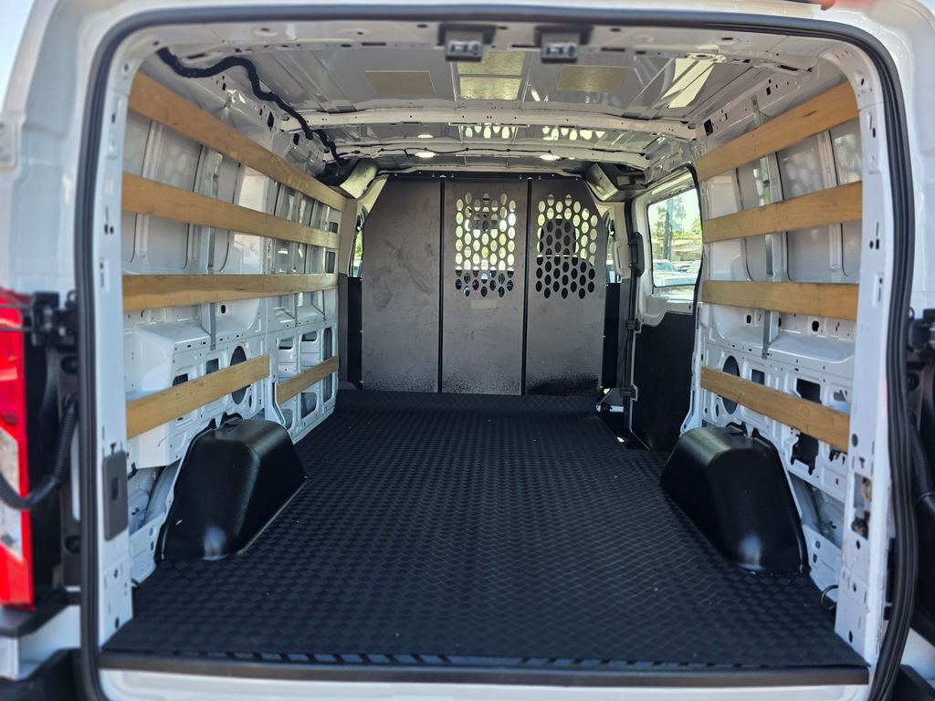 Used 2025 Ford Transit 250 Low Roof w/ Exterior Upgrade Package RWD image 15