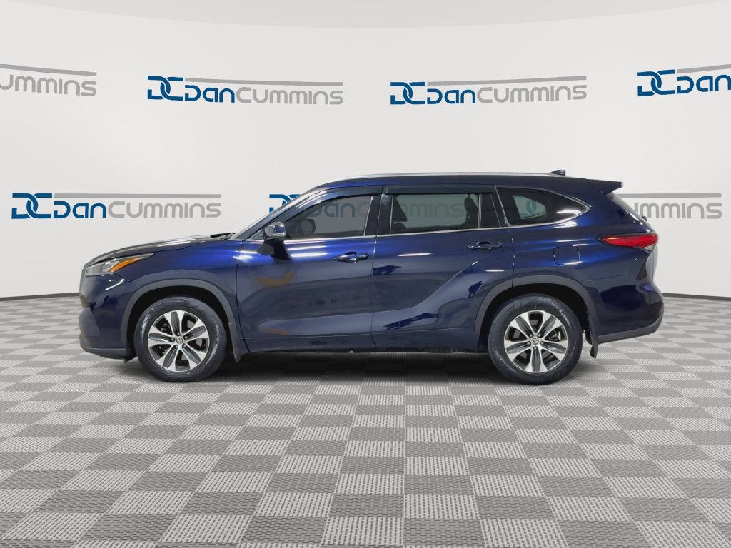 Used 2020 Toyota Highlander XLE AWD/4WD image 5