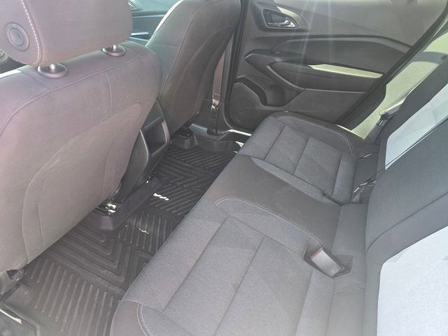 Used 2025 Chevrolet Trax LS w/ LS Convenience Package image 13