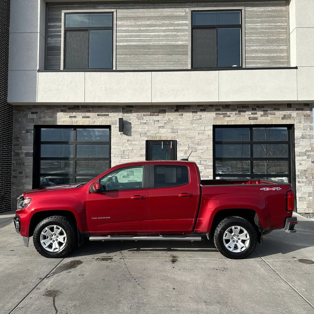 Used 2021 Chevrolet Colorado LT w/ LT Convenience Package AWD/4WD image 6