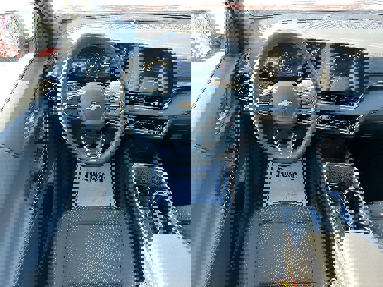 New 2025 Chevrolet Equinox LT image 10