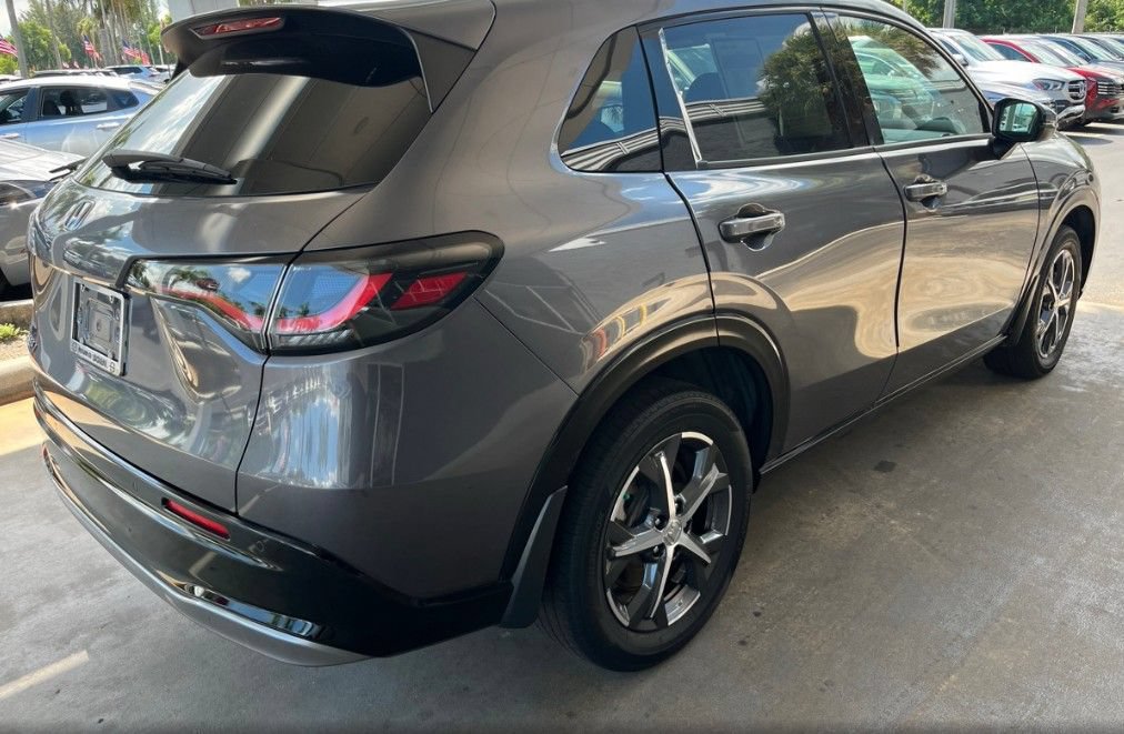 Used 2023 Honda HR-V EX-L image 6