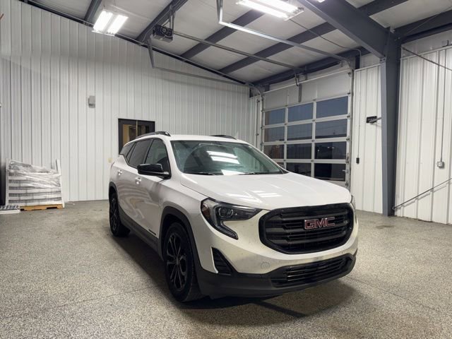 Used 2020 GMC Terrain SLE w/ Driver Convenience Package image 13