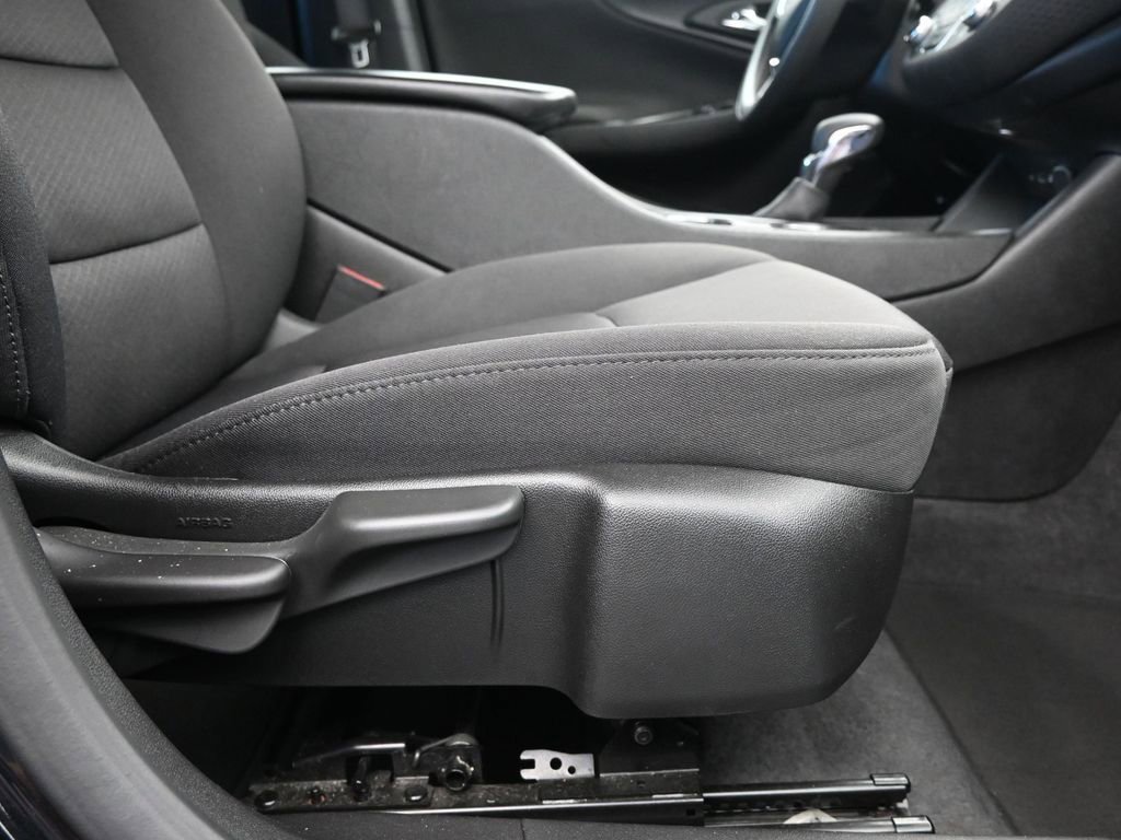 Used 2023 Chevrolet Malibu LT image 13