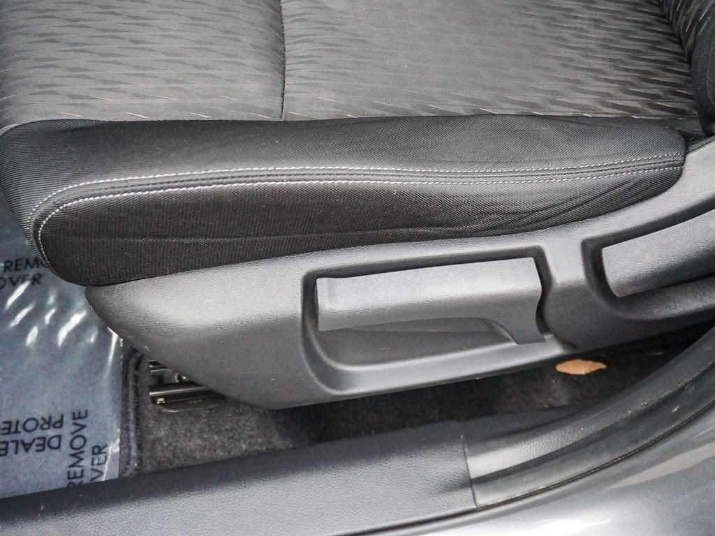 Used 2019 Nissan Rogue S image 20