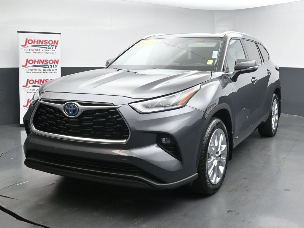 Used 2024 Toyota Highlander Limited AWD/4WD image 4