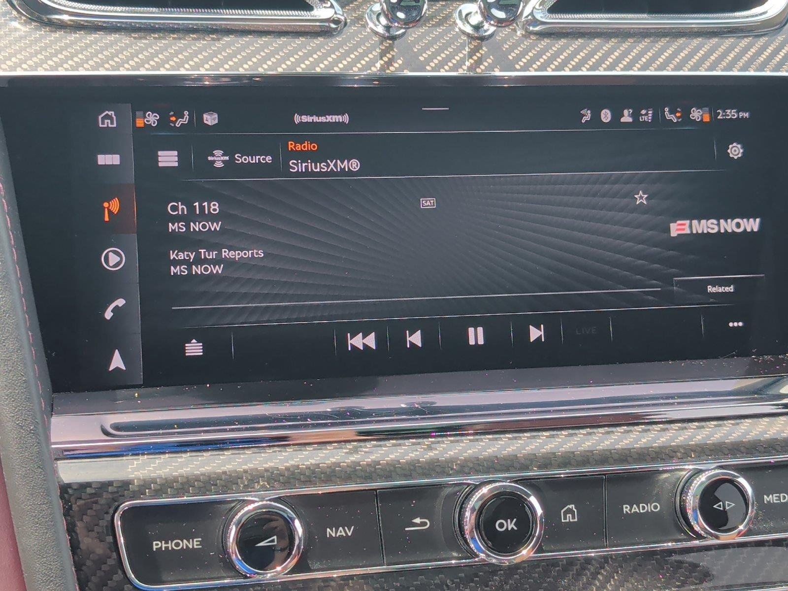 Used 2022 Bentley Bentayga AWD/4WD image 30