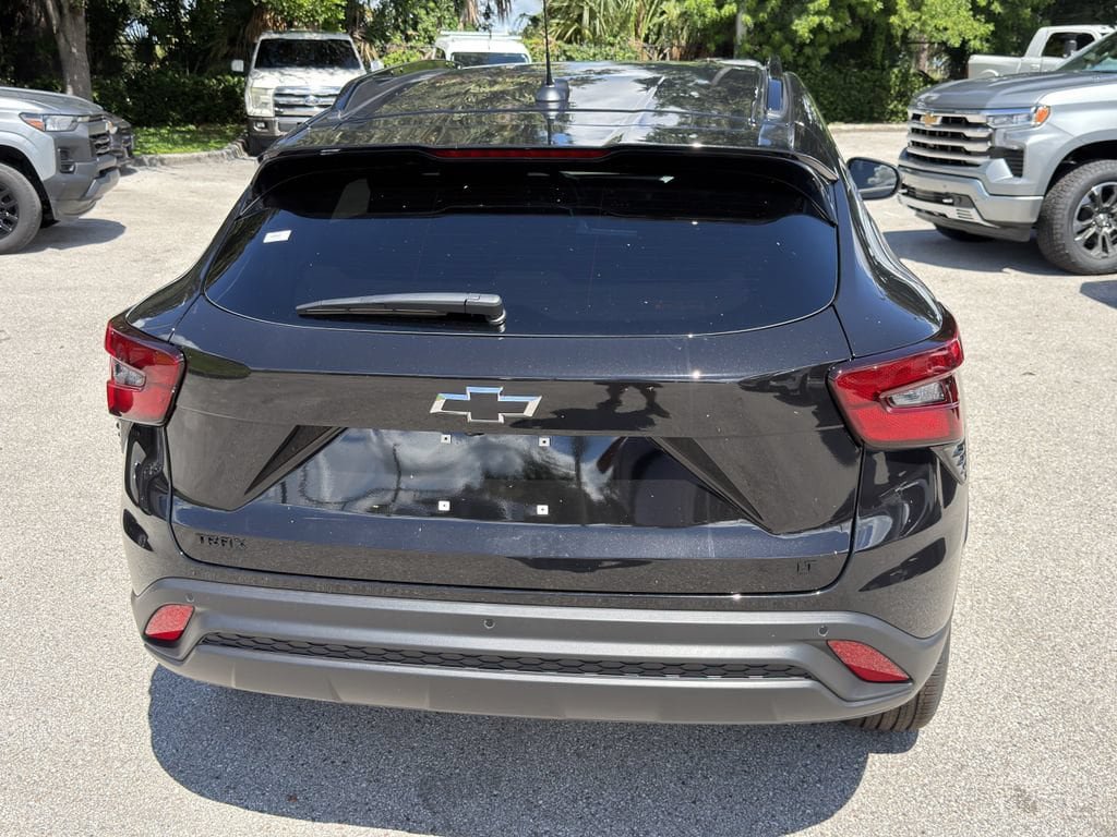 New 2026 Chevrolet Trax LT w/ Driver Confidence Package FWD image 6