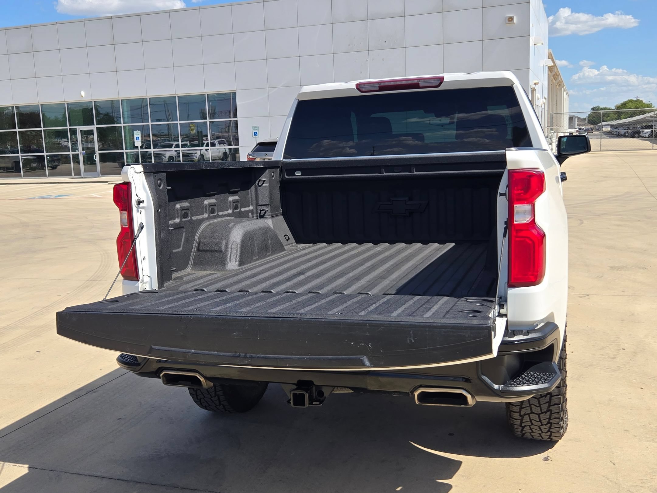 Used 2022 Chevrolet Silverado 1500 LT Trail Boss w/ Protection Package AWD/4WD image 26