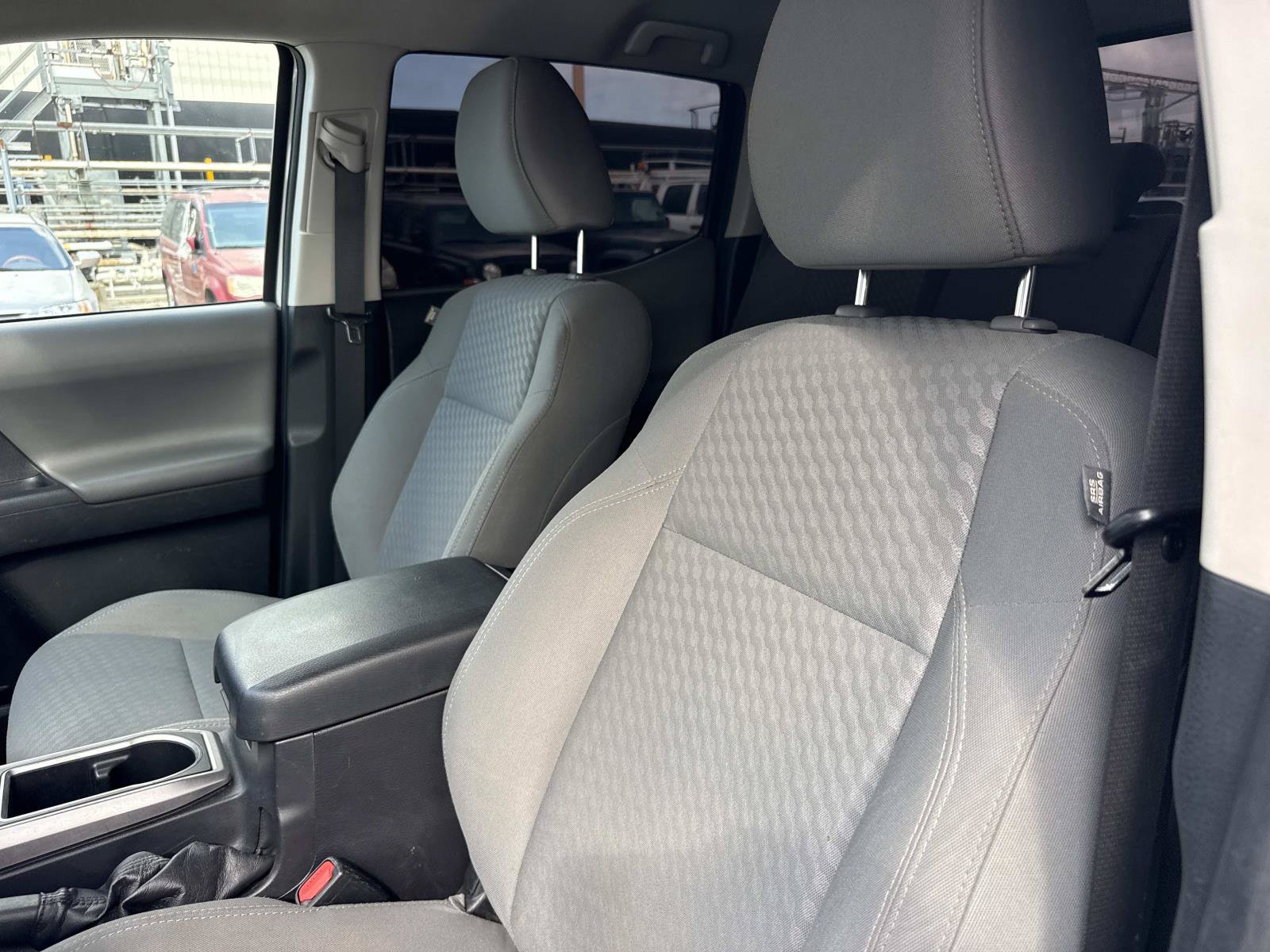Used 2022 Toyota Tacoma SR5 RWD image 22