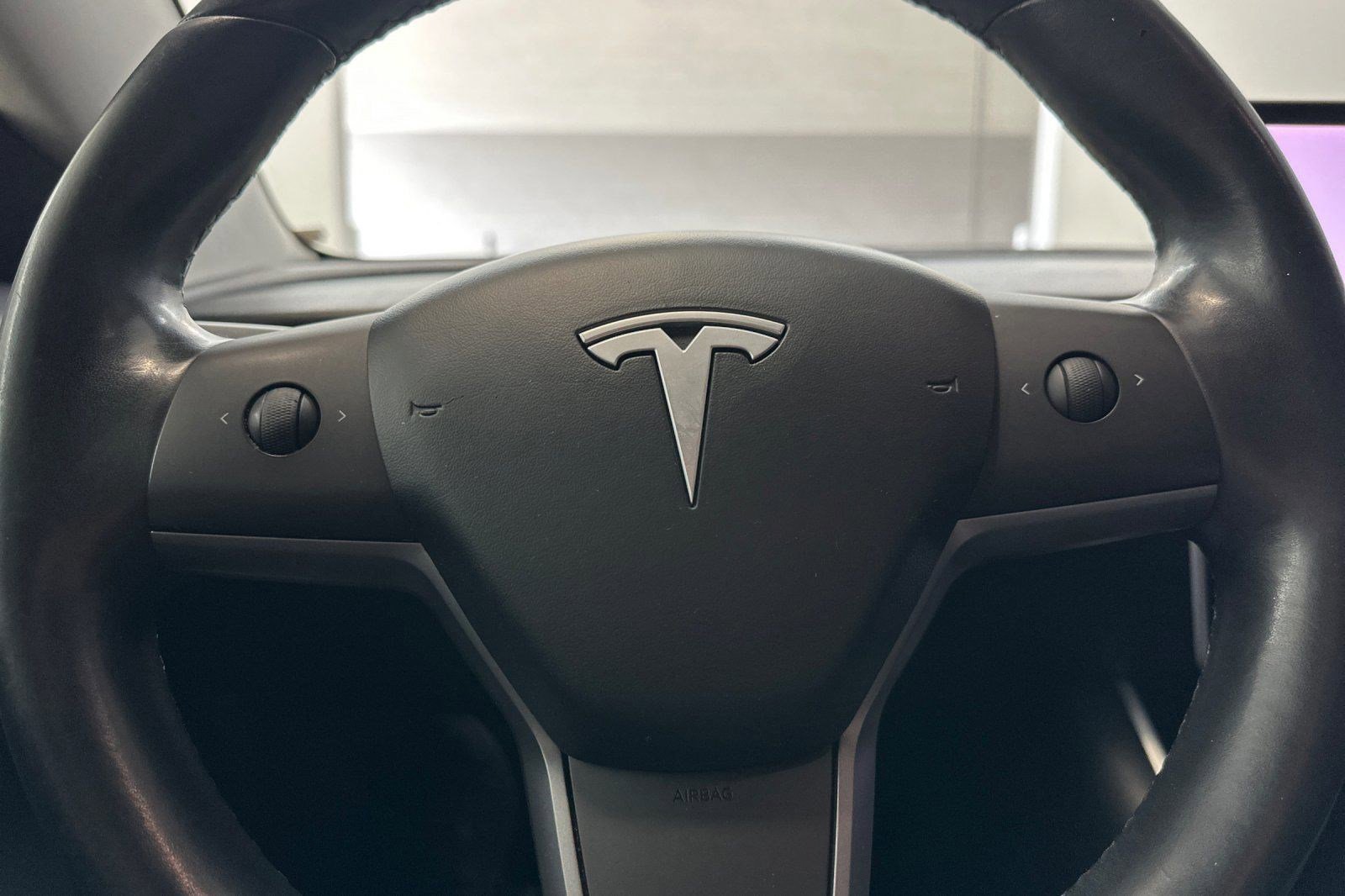 Used 2018 Tesla Model 3 Mid Range RWD image 16