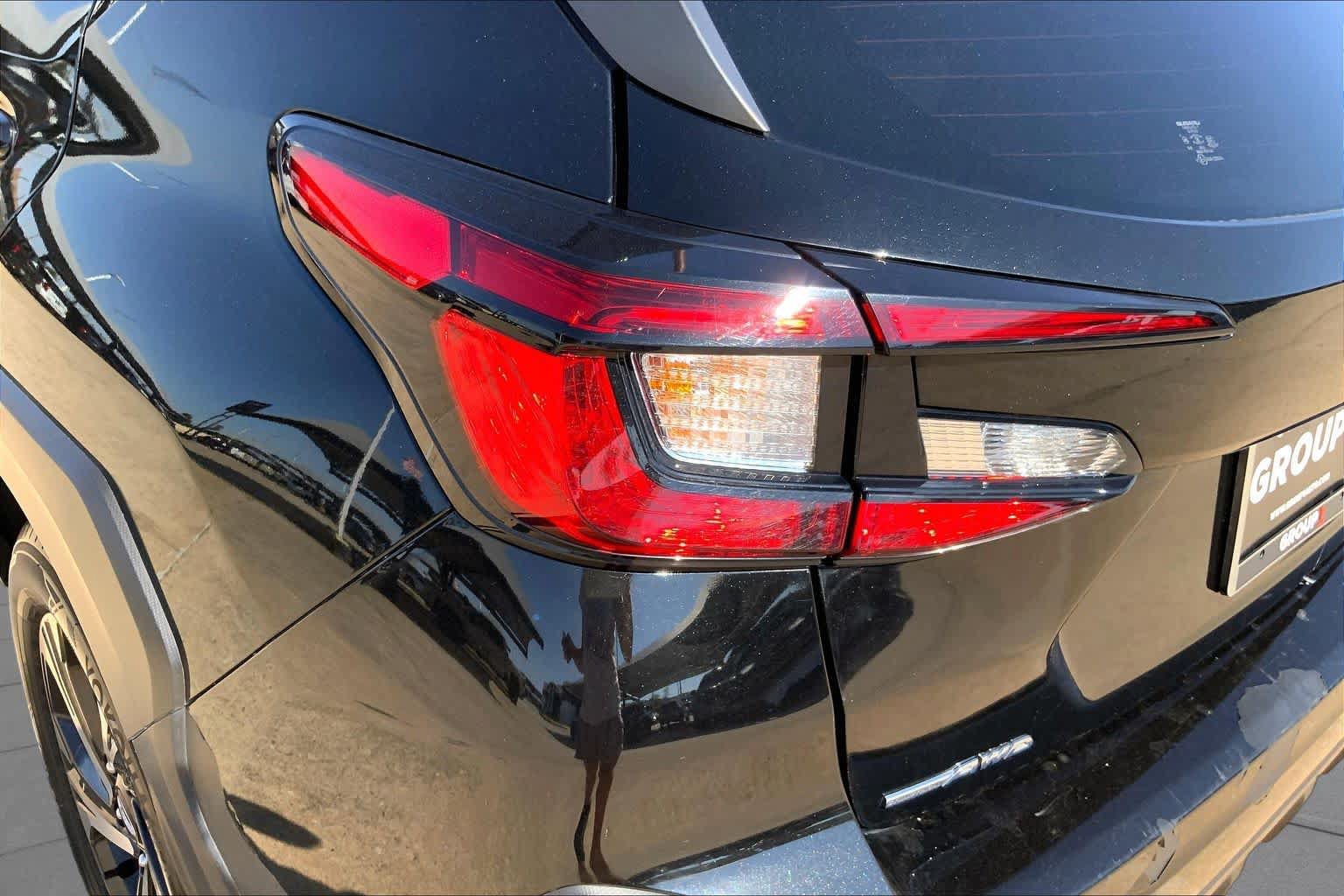 Used 2025 Subaru Crosstrek 2.5i Premium AWD/4WD image 27