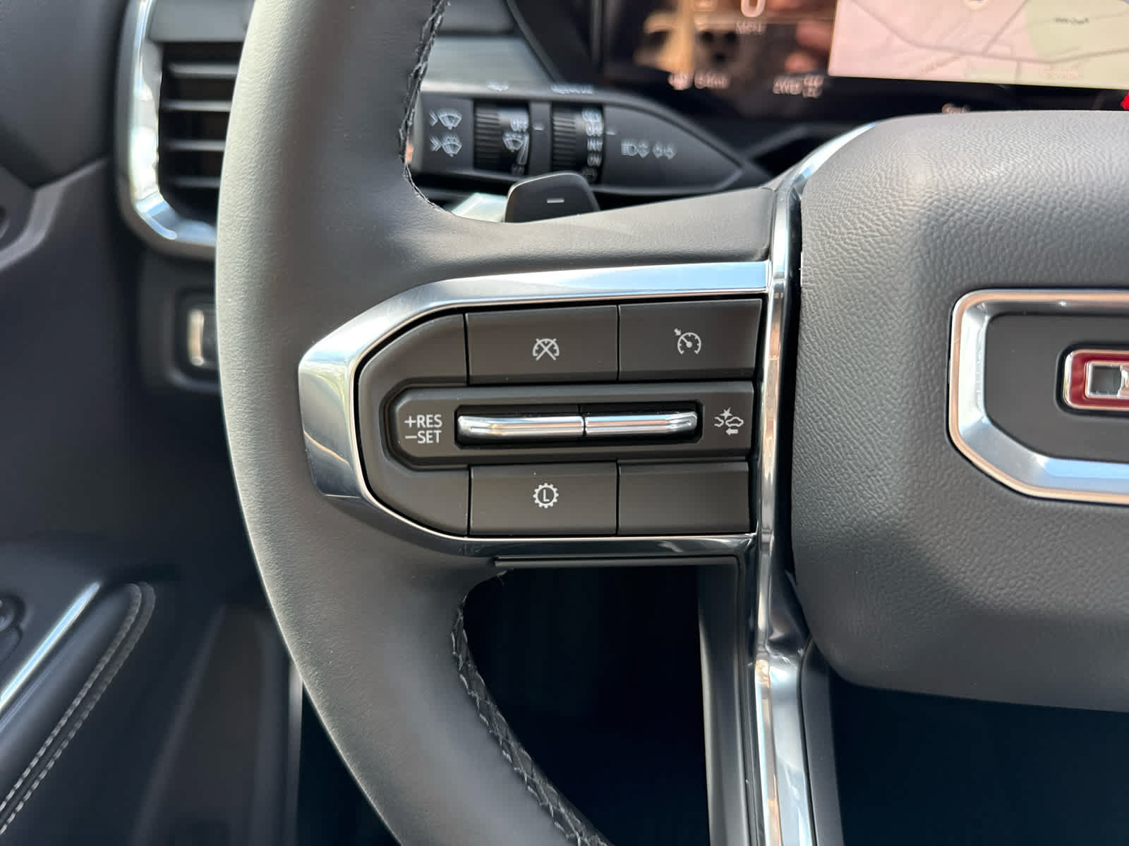 New 2026 GMC Acadia Elevation w/ Elevation Premium Package AWD/4WD image 9