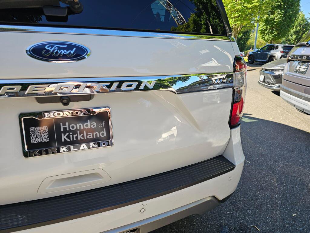Used 2020 Ford Expedition Max Limited AWD/4WD image 18