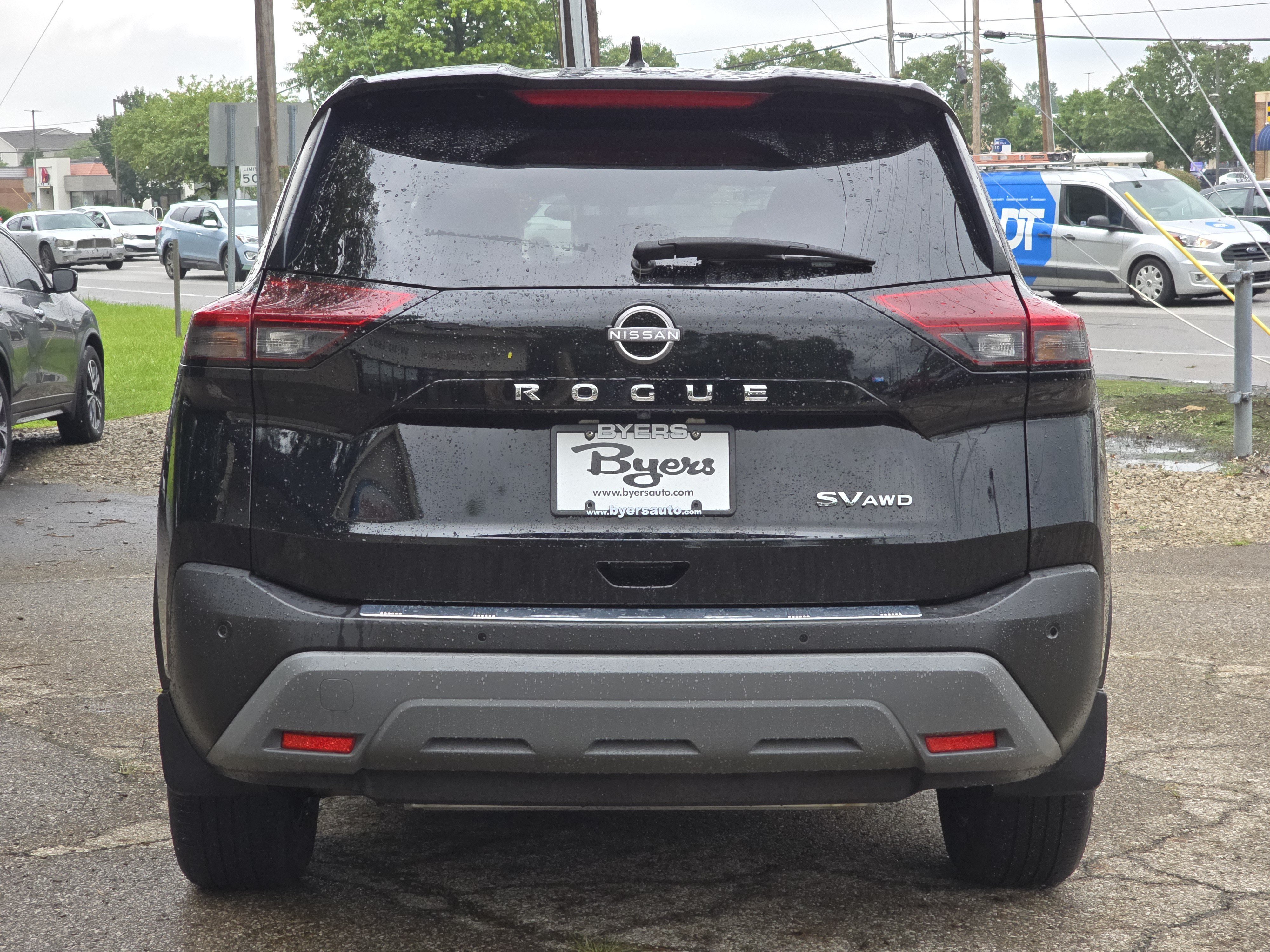 Used 2023 Nissan Rogue SV AWD/4WD image 6