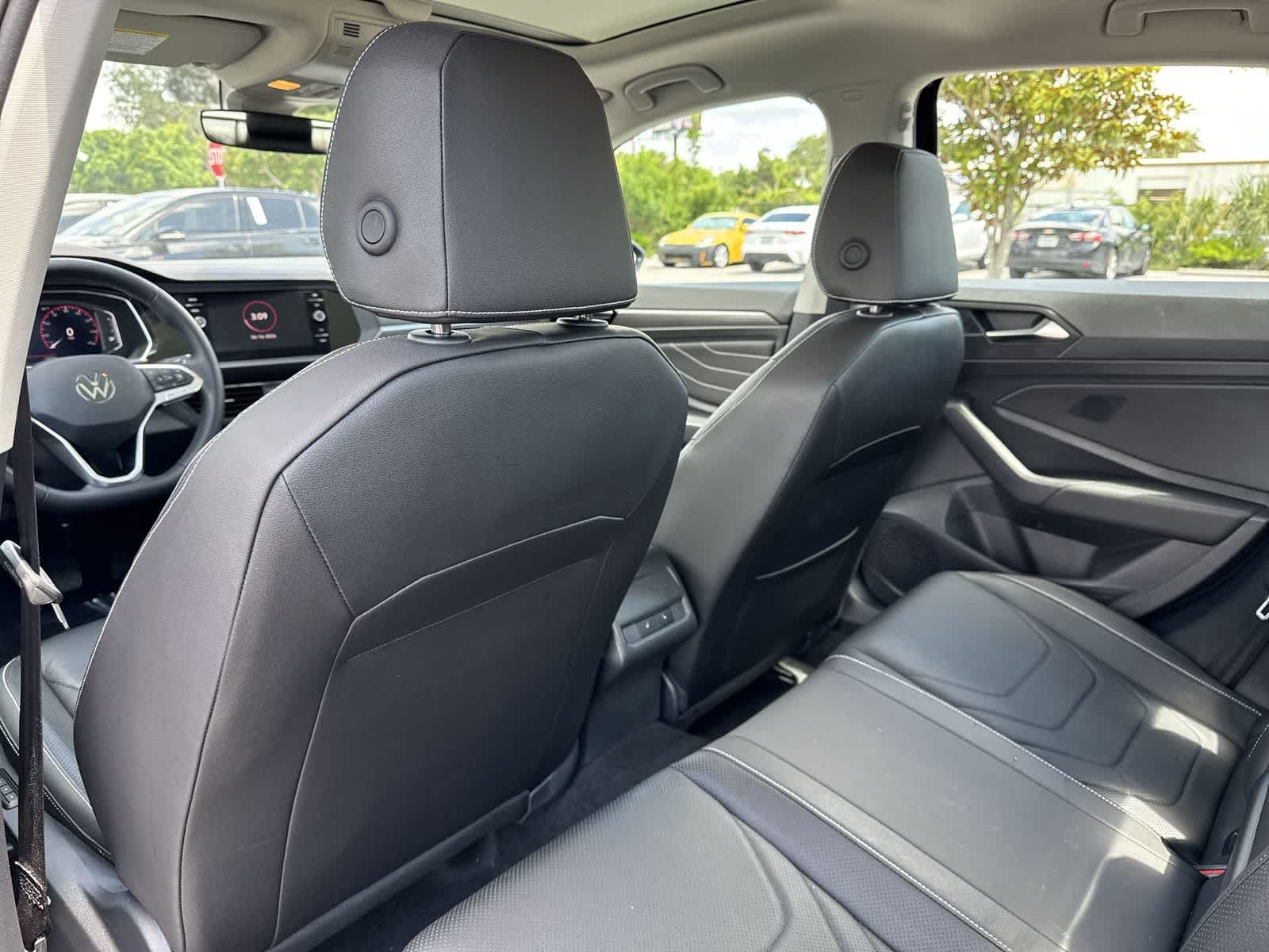 Used 2024 Volkswagen Jetta SEL FWD image 43