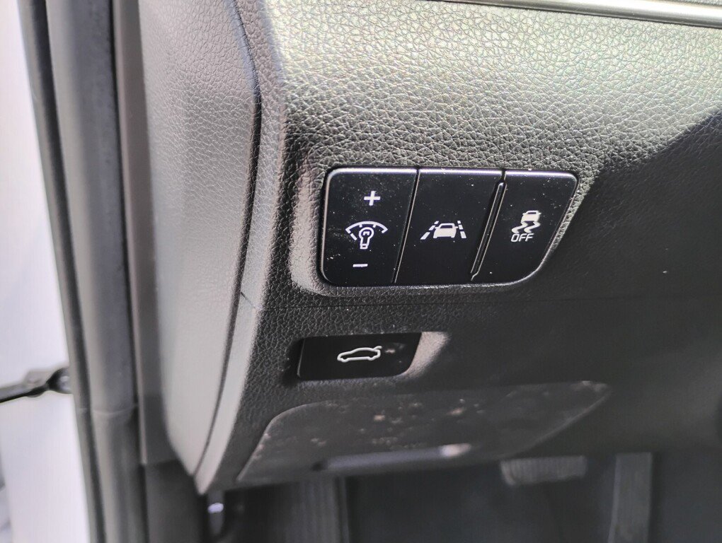 Used 2023 Kia K5 LXS FWD image 15