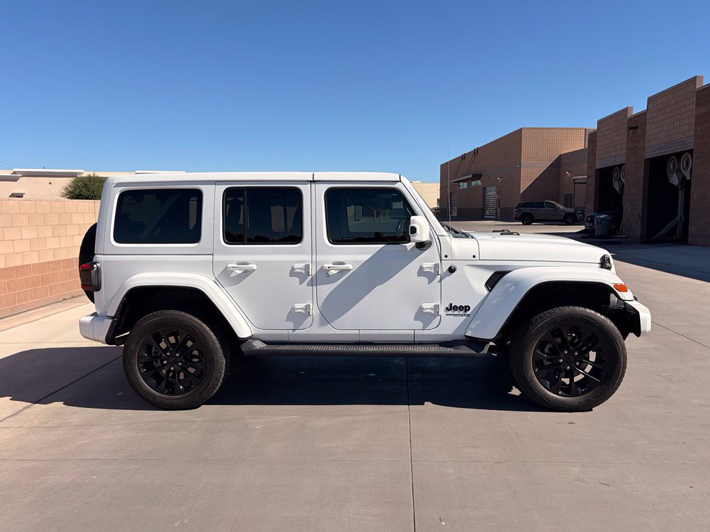 Used 2021 Jeep Wrangler Unlimited Sahara AWD/4WD image 9