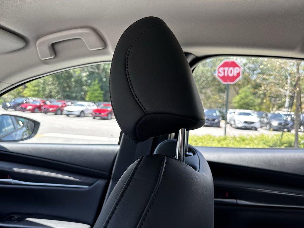Certified 2025 MAZDA MAZDA3 s FWD image 16