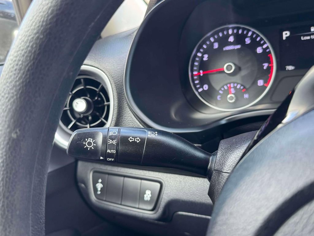 Used 2022 Kia Forte LXS image 21