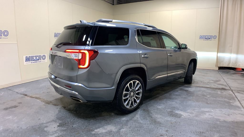 Used 2021 GMC Acadia Denali w/ Denali Technology Package image 3