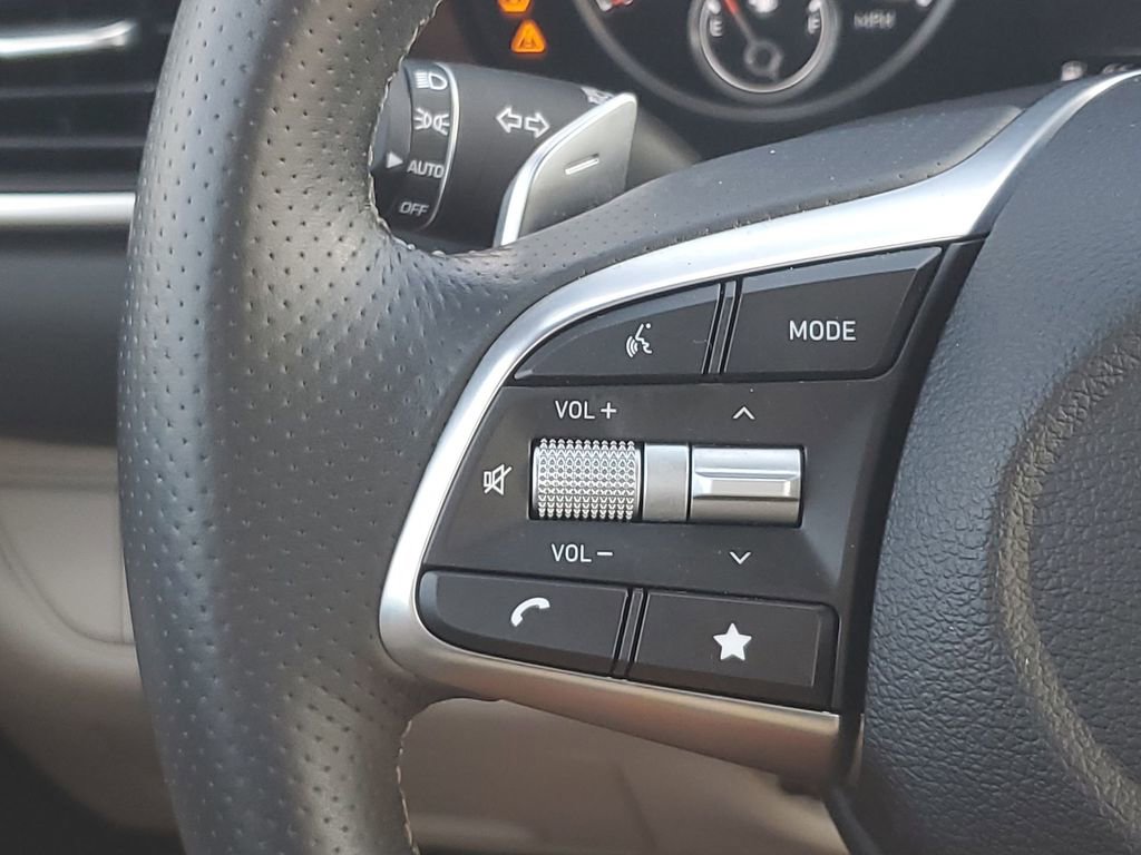 Used 2023 Genesis G70 2.0T image 35