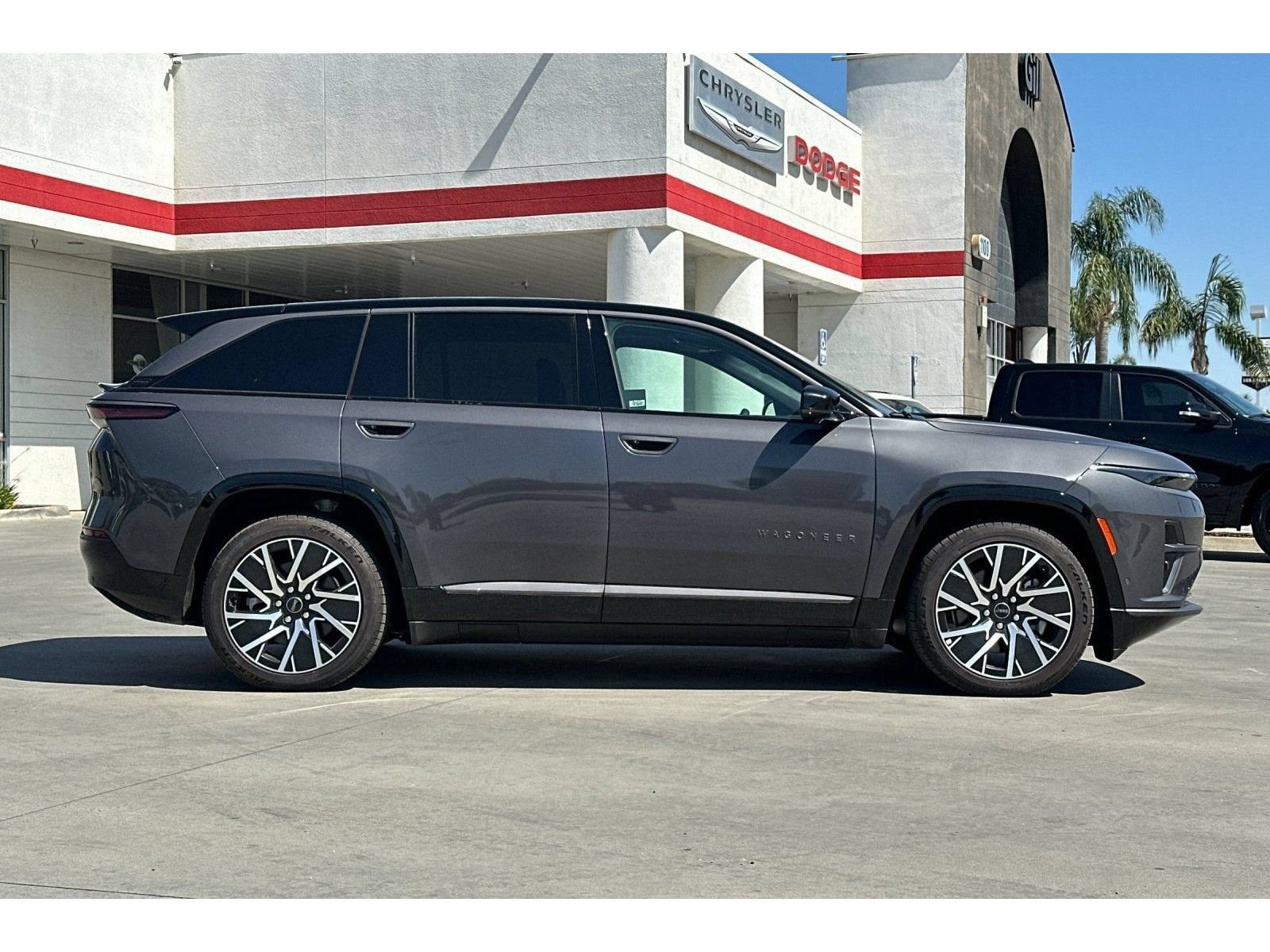 New 2025 Jeep Wagoneer S Limited AWD/4WD image 9