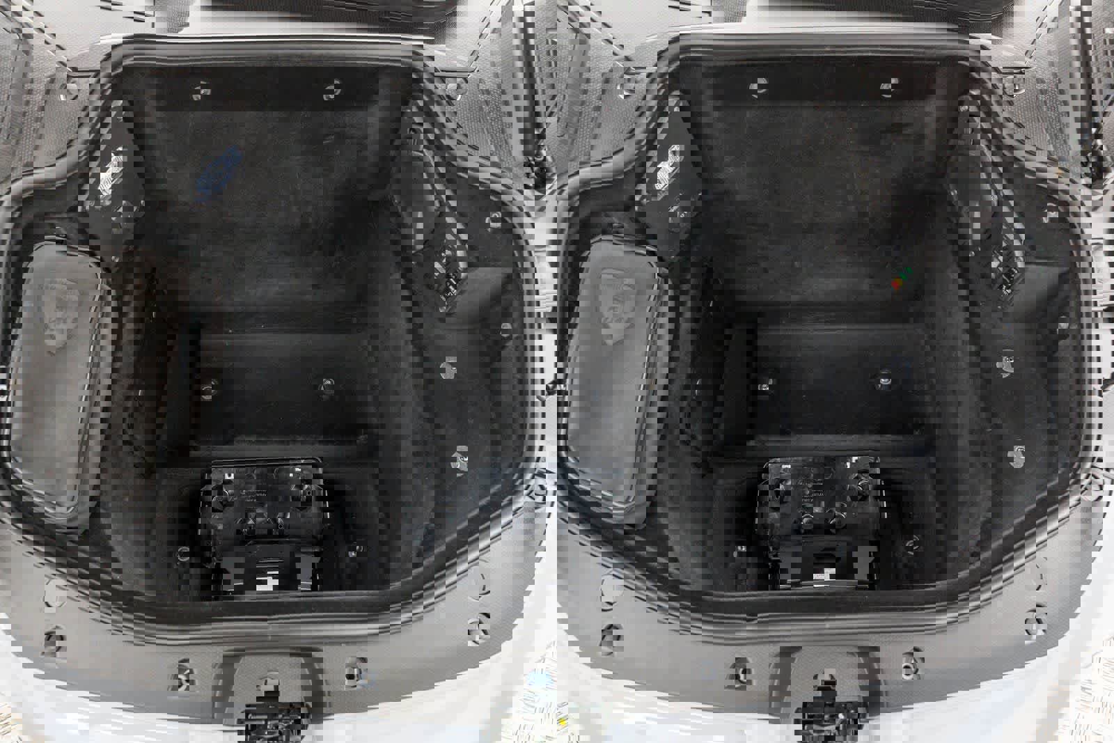 Used 2024 Lamborghini Revuelto image 39