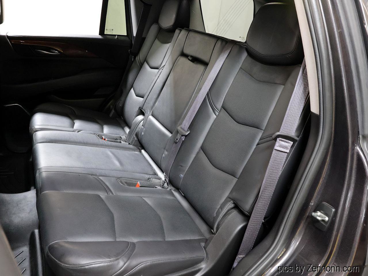 Used 2015 Cadillac Escalade Premium AWD/4WD image 11