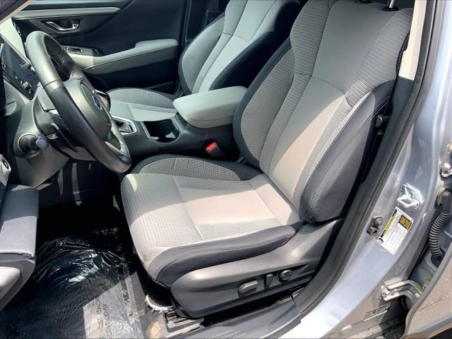 Used 2025 Subaru Outback Premium AWD/4WD image 29