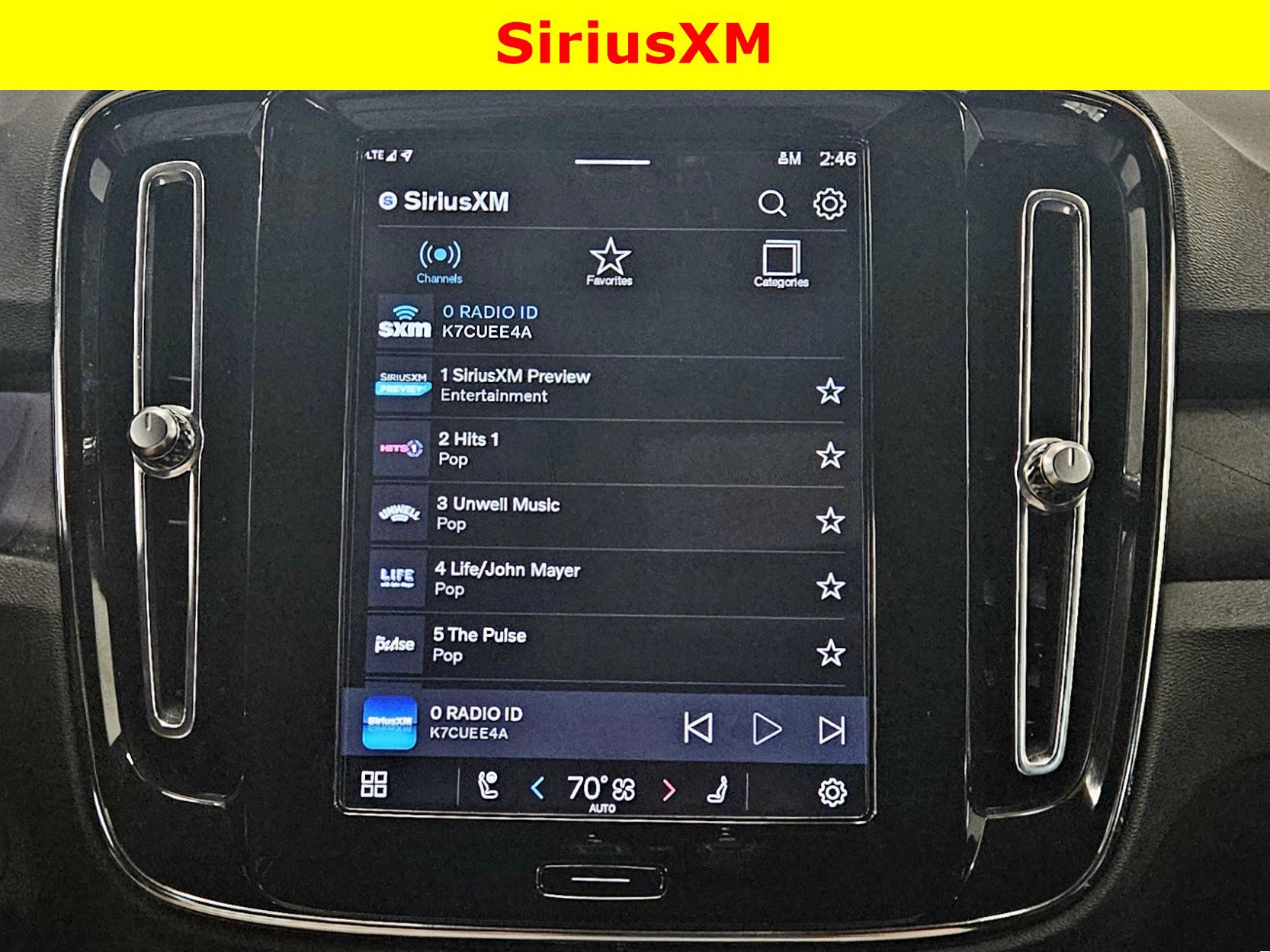 Used 2023 Volvo XC40 Recharge Ultimate image 19