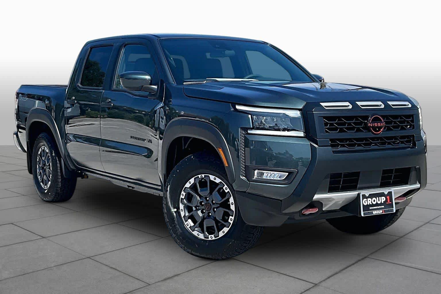 New 2027 Nissan Frontier PRO-4X RWD image 2