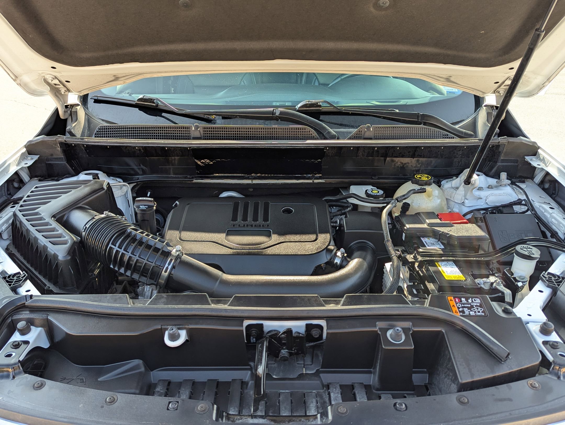 Used 2023 GMC Acadia SLT image 33