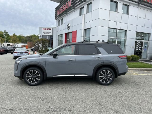 New 2026 Nissan Pathfinder Platinum w/ Cargo Package AWD/4WD image 5