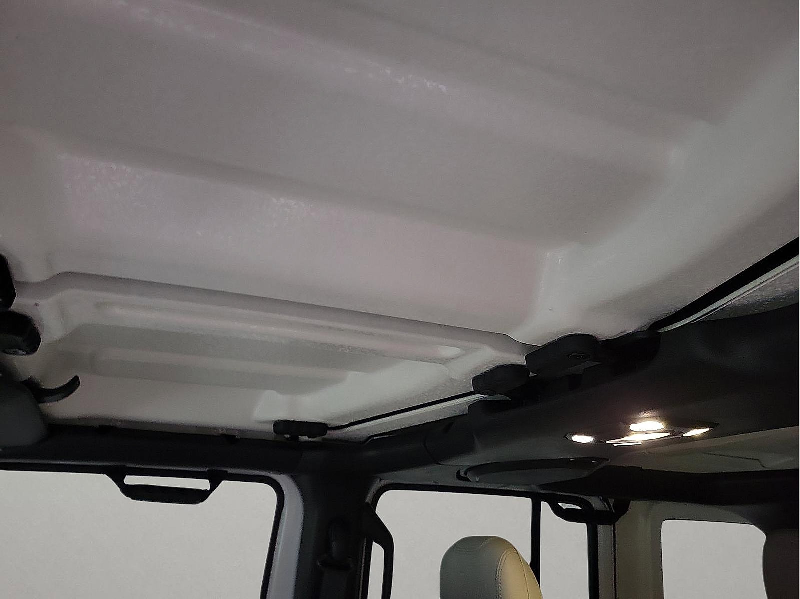 Used 2023 Jeep Wrangler Unlimited Sahara AWD/4WD image 11