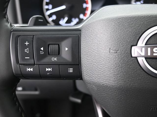 Used 2025 Nissan Rogue SV FWD image 7