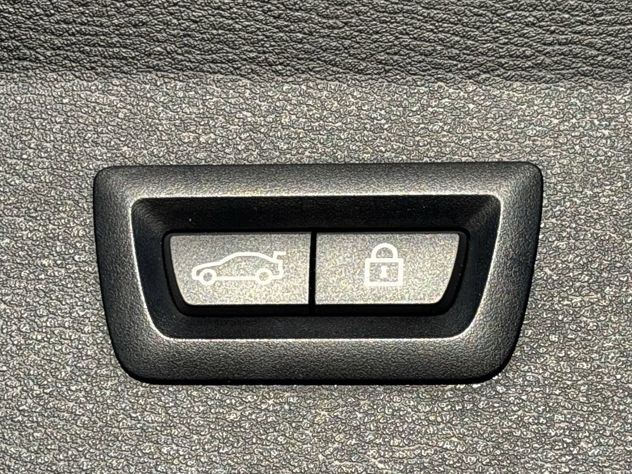 Used 2021 BMW X1 xDrive28i image 9