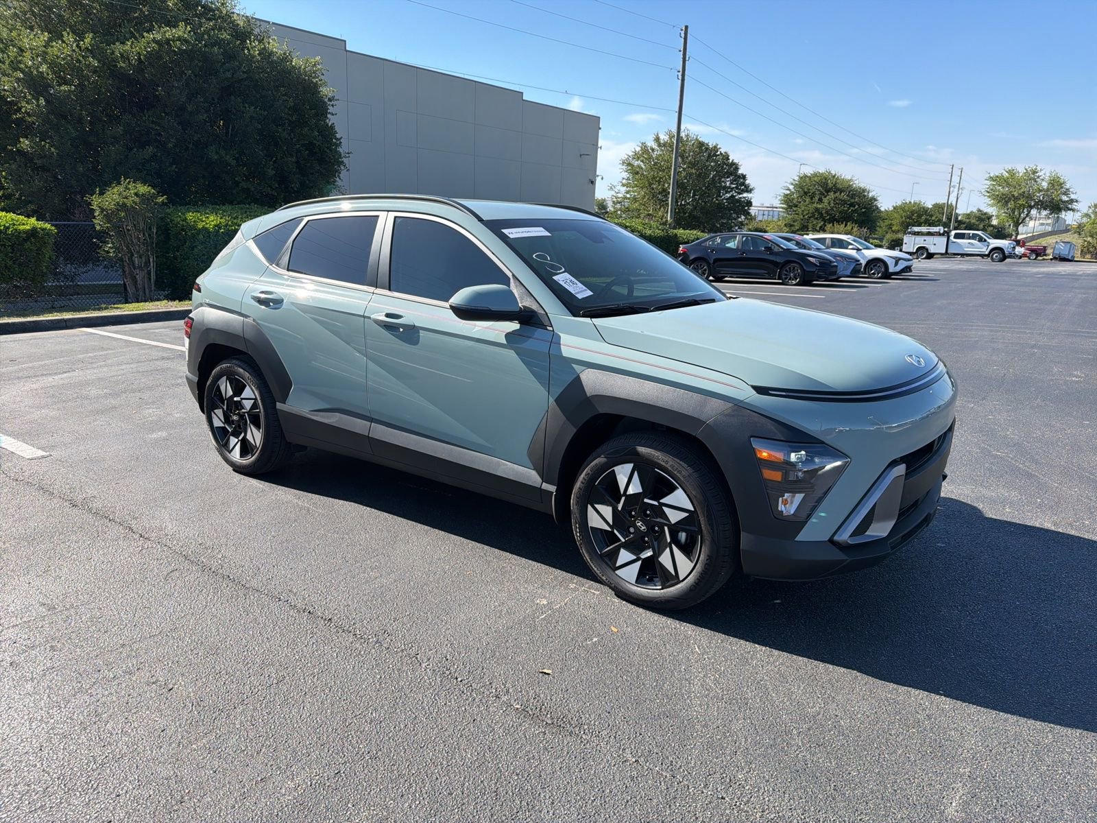 Used 2025 Hyundai Kona SEL image 1