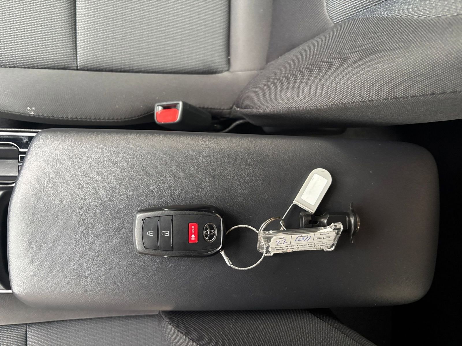 Used 2025 Toyota Prius LE image 22