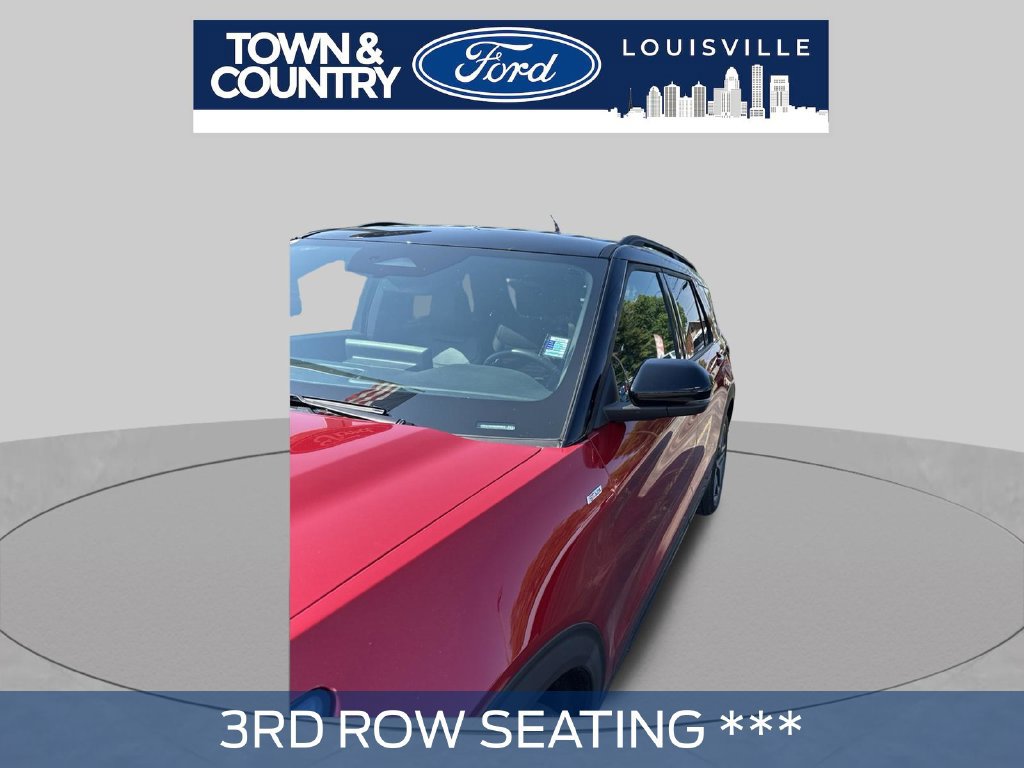 Used 2025 Ford Explorer ST-Line w/ Premium Package RWD image 3