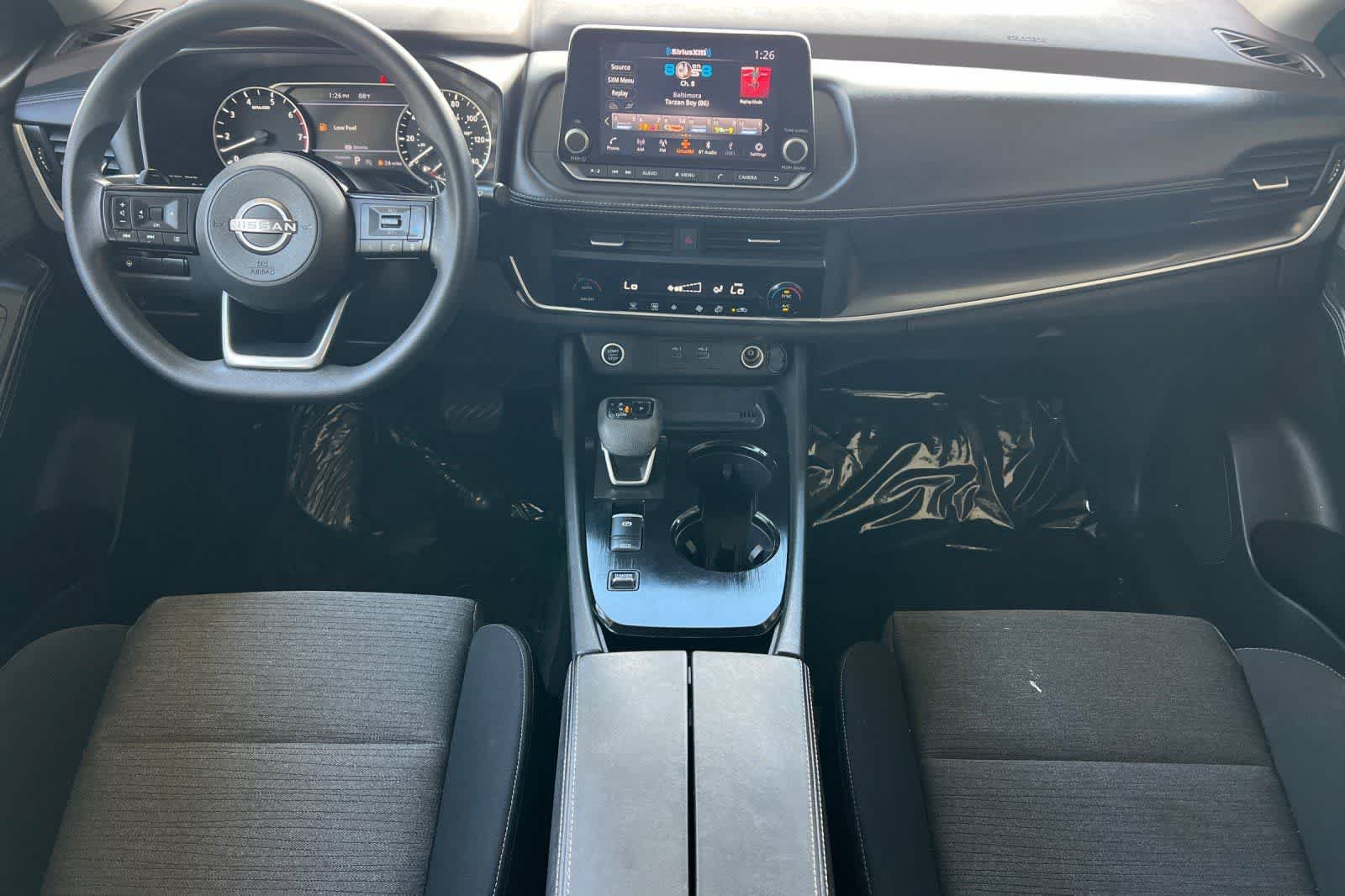 Used 2023 Nissan Rogue SV FWD image 4