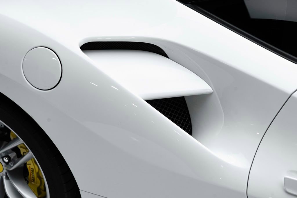 Used 2016 Ferrari 488 GTB image 62