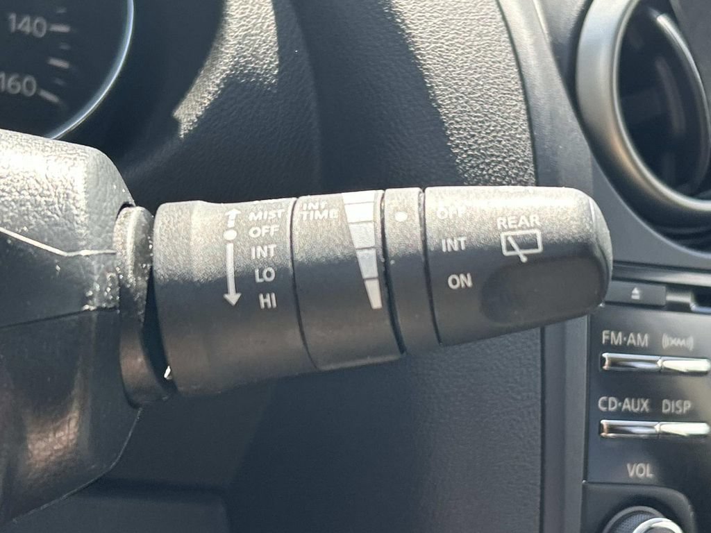 Used 2012 Nissan Rogue SV FWD image 29
