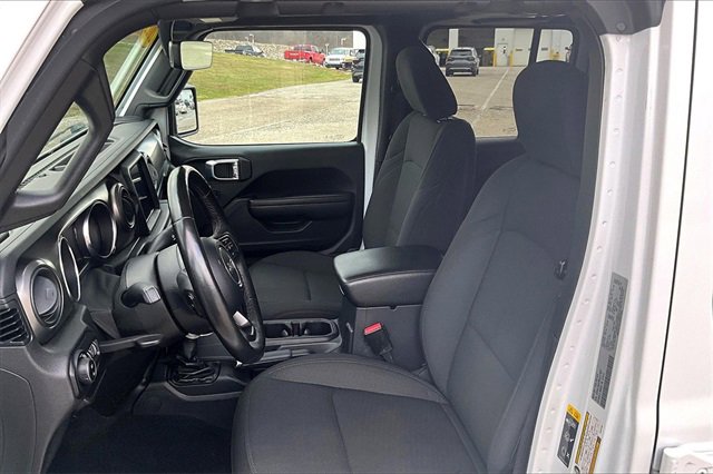 Used 2021 Jeep Gladiator Willys image 25