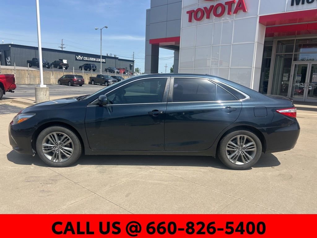 Used 2017 Toyota Camry SE FWD image 11