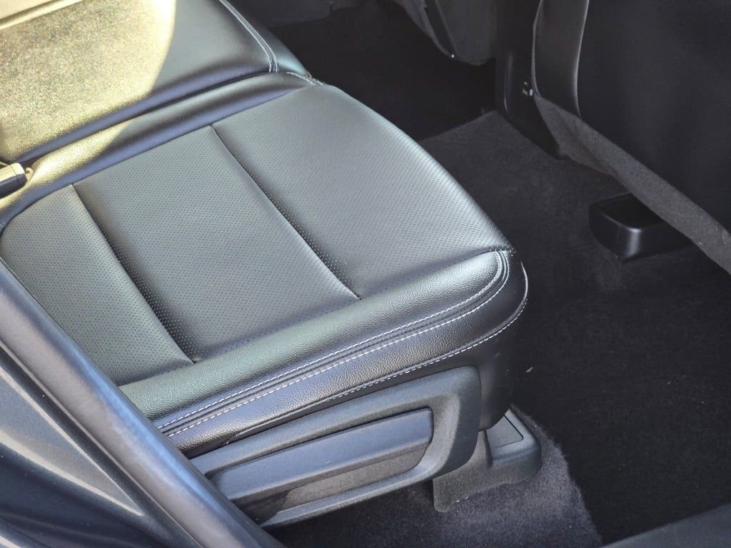 Used 2022 Ford Escape SEL w/ Technology Package image 11